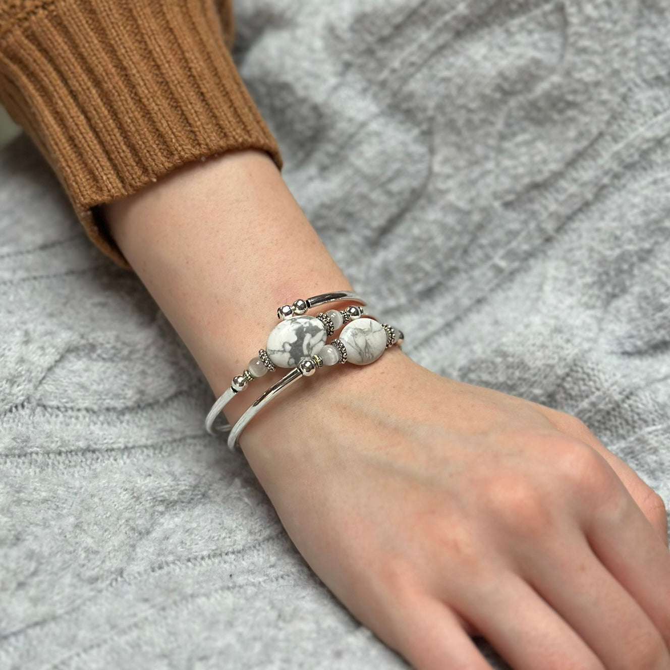 Arctic - Howlite & Cateye Bracelet