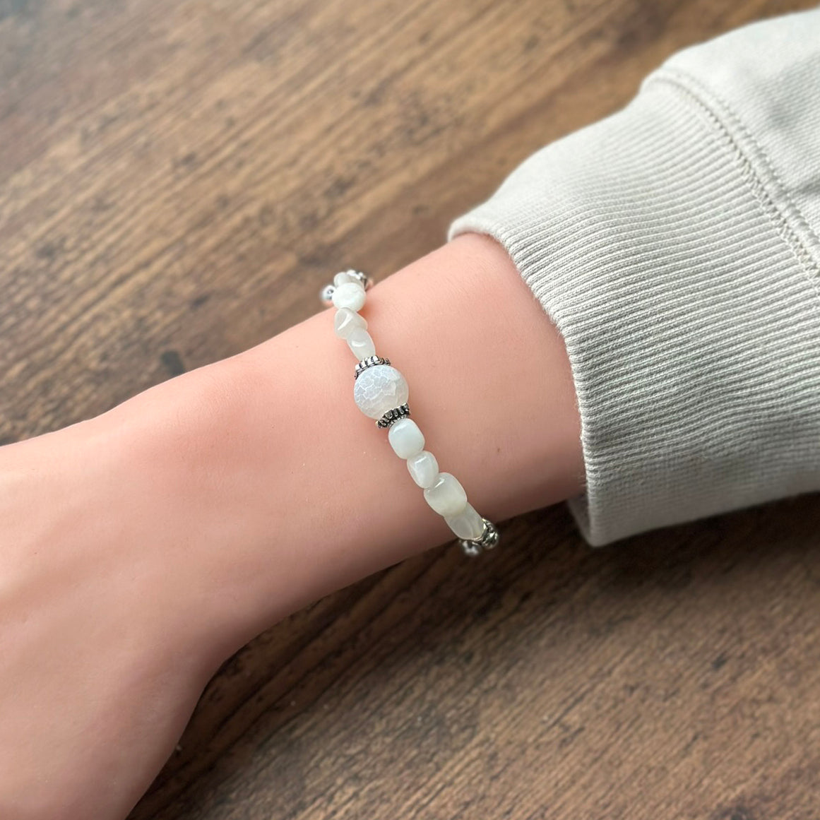 White Matte Agate Solitaire Bracelet