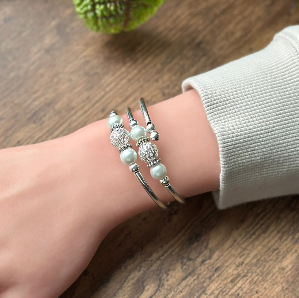 Alabaster Lace - Silver Filigree and Pearl Bracelet